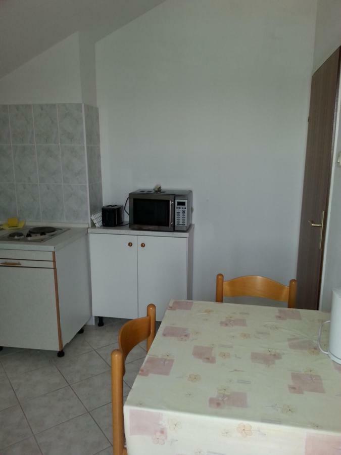 Guesthouse Lidija ククリカ エクステリア 写真
